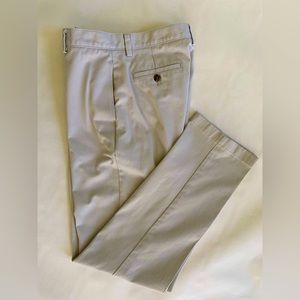 Brooks Brothers Boys Flat Front Non-Iron
Advantage Chinos - Khaki, size 18